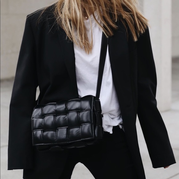 Sold 🩷Bottega Venetta Cassette Bag Sold - Picture 3 of 11